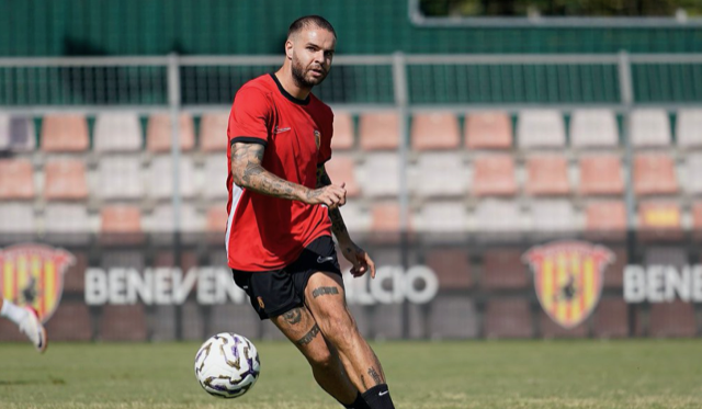 Strega, Floro Flores non ha ancora accantonato l’idea di passare al 4-3-3 nel derby. Centravanti, Tumminello favorito su Mignani 