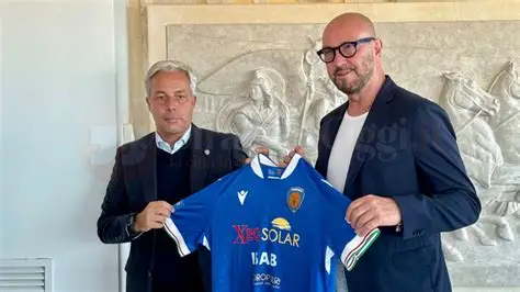 Siracusa, il divorzio con Zenga finisce in tribunale: l’ex portiere mette in mora il club per stipendi e rimborsi non pagati