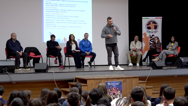 Al Liceo Fermi di Montesarchio campioni dello sport testimonial contro il disagio giovanile